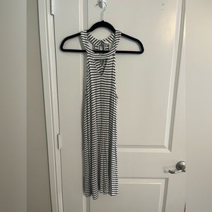 Sleeveless dress/ cover up